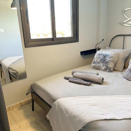 8 Min Walk To The Beach & 10 Min Walk To Convention Centre ! Barcelona Exterior foto