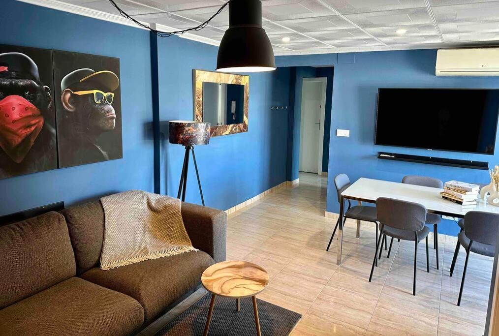 8 Min Walk To The Beach & 10 Min Walk To Convention Centre ! Barcelona Exterior foto