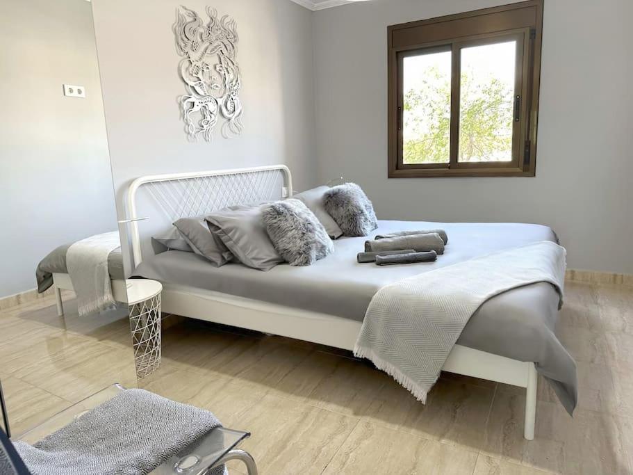 8 Min Walk To The Beach & 10 Min Walk To Convention Centre ! Barcelona Exterior foto