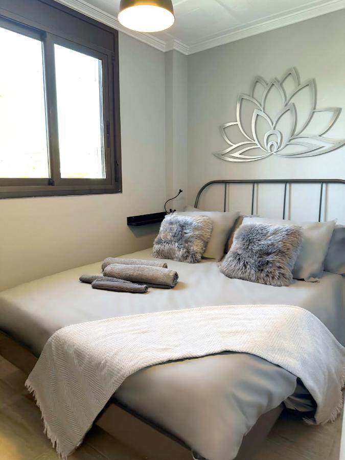 8 Min Walk To The Beach & 10 Min Walk To Convention Centre ! Barcelona Exterior foto